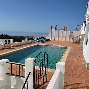 https://precioso-apartamento-de-dos-plantas-con-vistas.es-andalucia.com